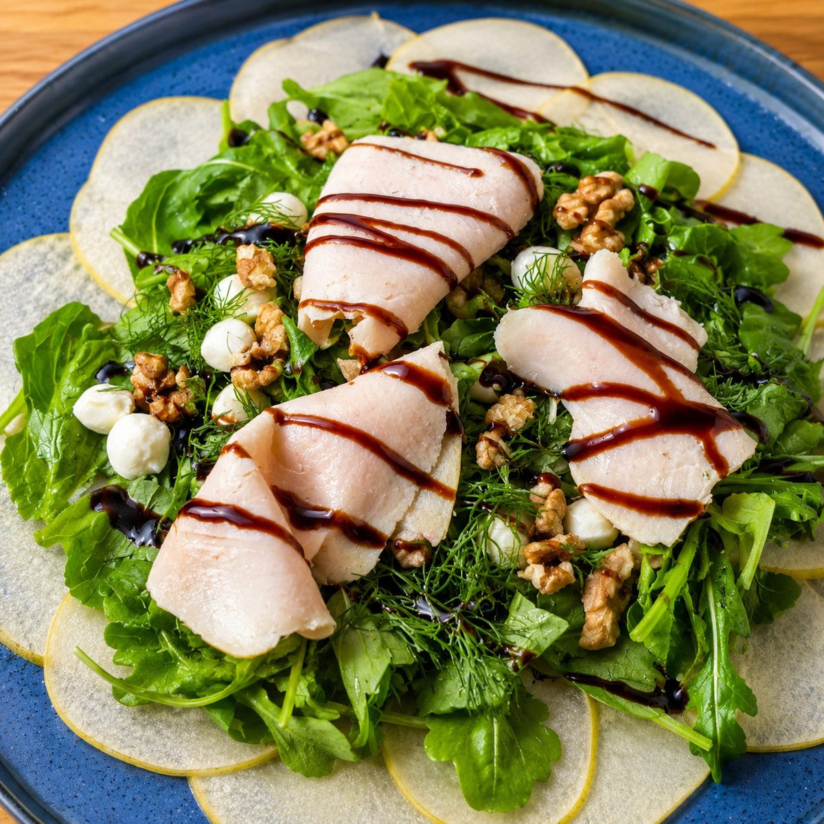 Armut Carpaccio Salatası