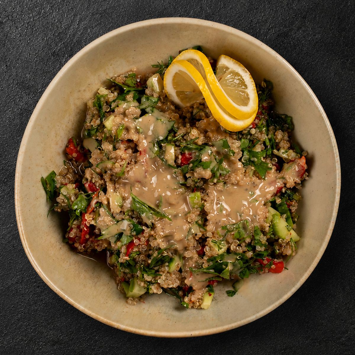 Kırmızı Kinoa Salatası